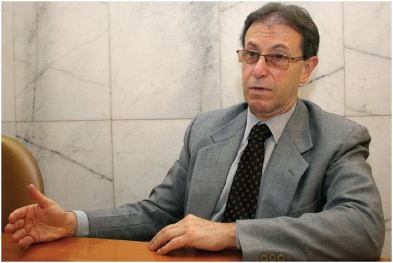 Roberto Piscitelli é Auditor Fiscal aposentado e Assessor Parlamentar na Câmara dos Deputados. Atualmente exerce o cargo de diretor de assuntos parlamentares na Delegacia Sindical Brasília.
