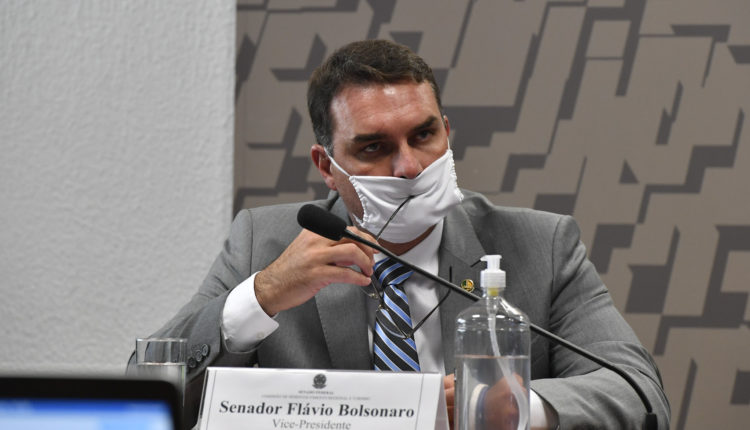 STJ nega recurso de Flávio Bolsonaro e evita revés no caso das rachadinhas